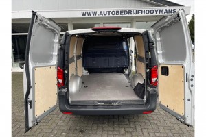 Mercedes-Benz eVito EVito-Lang 41kWh Achterdeuren briljantzilver