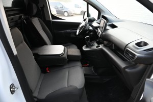 Peugeot Partner 1.5 BlueHDI Premium 3 Persoons Apple Carplay