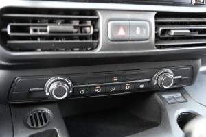 Peugeot Partner 1.5 BlueHDI Premium 3 Persoons Apple Carplay