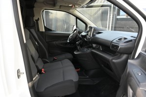 Peugeot Partner 1.5 BlueHDI Premium 3 Persoons Apple Carplay