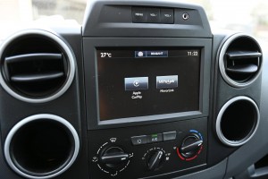 Peugeot Partner 120 1.6 BlueHDi 3-persoons Carplay Marge