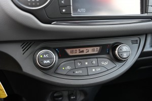 Toyota Yaris 1.0 VVT-i Aspiration Trakhaak Navi Camera