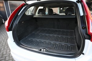 Volvo XC60 2.0 D3 Momentum Xenon Trekhaak 20