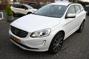 Volvo XC60 2.0 D3 Momentum Xenon Trekhaak 20