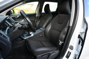 Volvo XC60 2.0 D3 Momentum Xenon Trekhaak 20