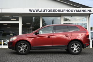 Volvo XC60 2.4 AWD Automaat 5 Cilinder Summum