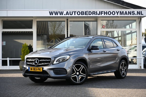 Mercedes-Benz GLA 200 AMG Night Panoramadak Camera