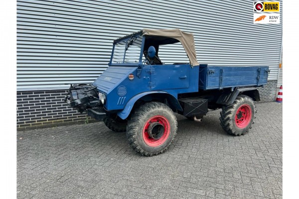Mercedes-Benz Unimog 411 Bosbouw uitvoering - Lier voor en achter - 3-zijdige kipper